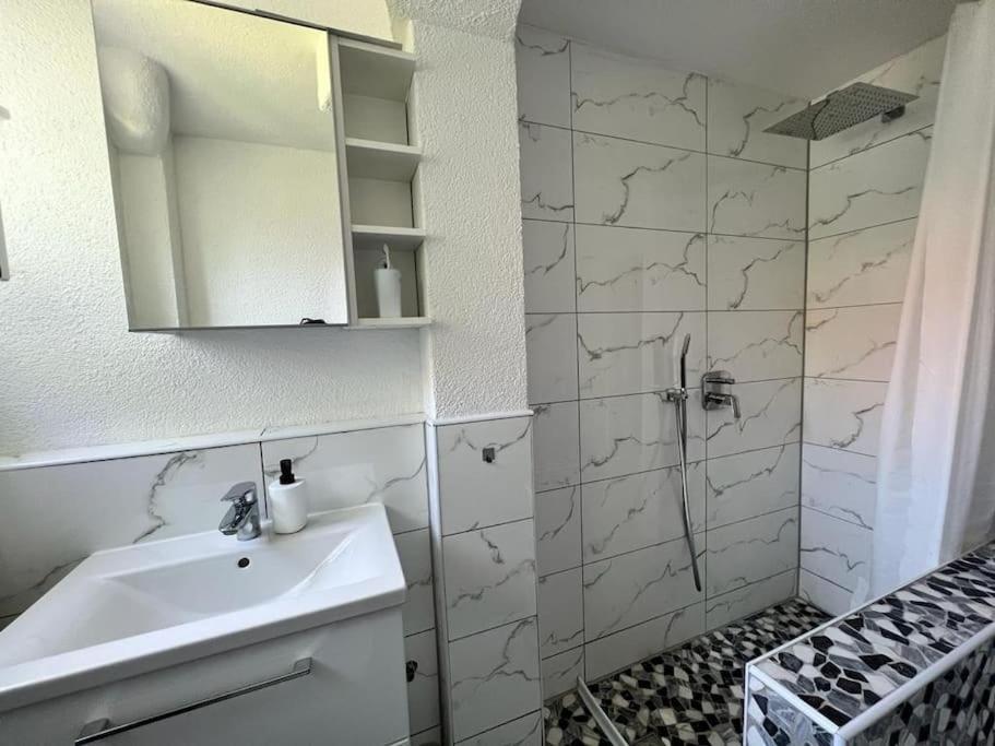 Apartment Jennis Bi-bi 2 Bedrooms *